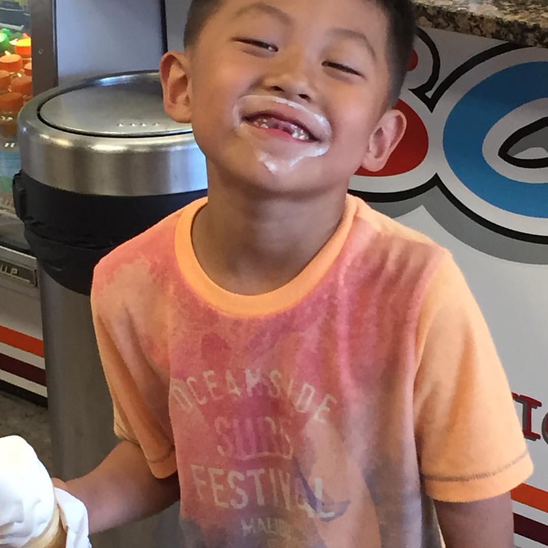 Ice cream treats and desserts at Scoops